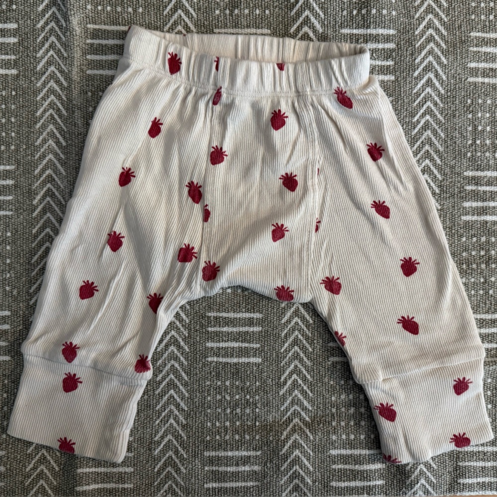 kate quinn Cream Ribbed Joggers with Red Strawberry Print